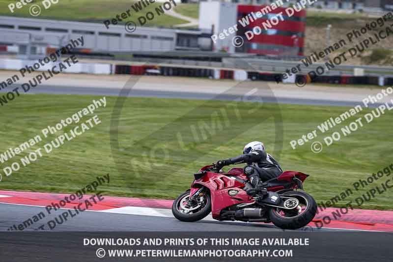 cadwell no limits trackday;cadwell park;cadwell park photographs;cadwell trackday photographs;enduro digital images;event digital images;eventdigitalimages;navarra;no limits trackdays;peter wileman photography;racing digital images;trackday digital images;trackday photos